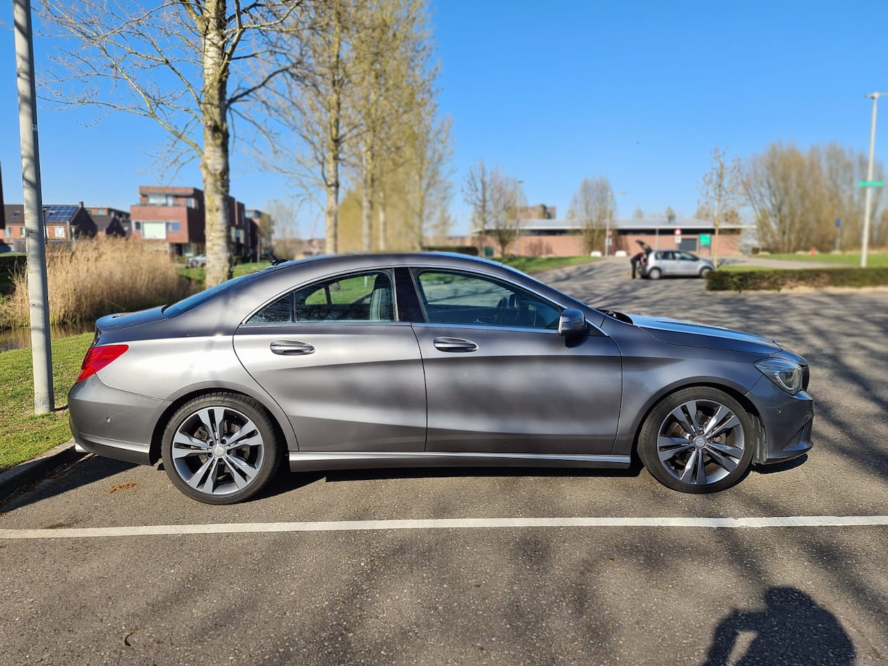 Mercedes-Benz CLA-Klasse - 180 Edition 1 HALF-LEDER | XENON | NAVI | 18 INCH | Carplay | Stoelverwarming - AutoWereld.nl