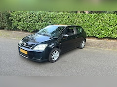 Toyota Corolla - 1.6 VVT-i Terra 191.000 Nap Airco Nw Apk Zwart 2004