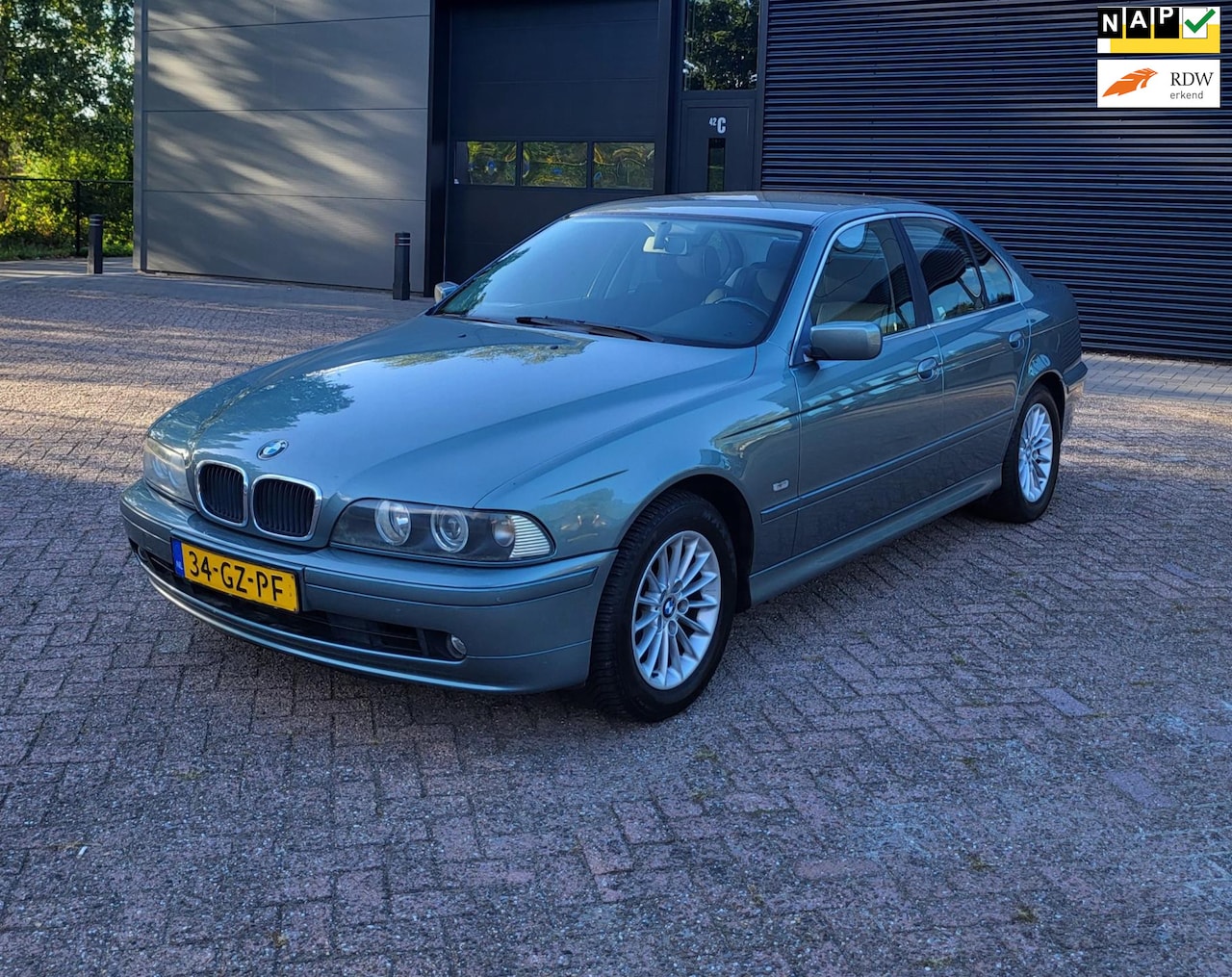 BMW 5-serie - 520i Executive youngtimer,135NAP,Top onderhouden! - AutoWereld.nl