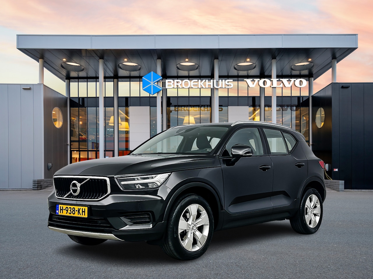Volvo XC40 - T3 GT Momentum Pro | 18" Allseason | Navigatie | Parkeersensoren | Elektrische achterklep - AutoWereld.nl