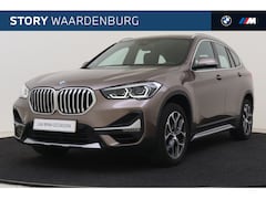 BMW X1 - sDrive20i High Executive xLine Automaat / Trekhaak / Sportstoelen / LED / Head-Up / Park A