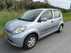 Daihatsu Sirion 2 - 1.0-12V Trend nette auto weinig kilometers goed onderhouden