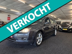 Ford Focus Wagon - 2.0-16V Rally Edition. Zeer goed onderhouden, cruise control, airco, trekhaak en meer