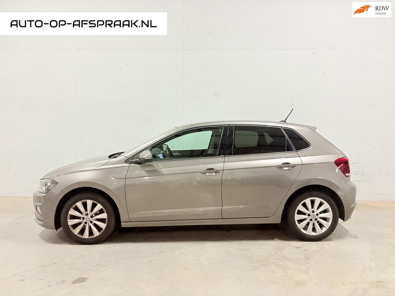 Volkswagen Polo - 1.0 TSI Highline 5drs. AUT.BTW 21% Virtual - AutoWereld.nl