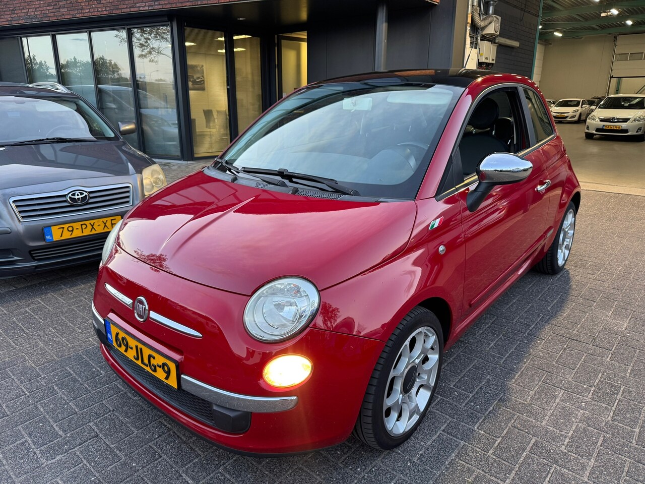 Fiat 500 - 1.2 Sport AUTOMAAT LEDER PANO DISTR RIEM VERVANGEN - AutoWereld.nl