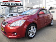 Kia Pro cee'd - 2.0 X-ecutive automaat nl-auto , airco ecc, cruise control etc