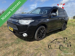 Mitsubishi Outlander - 2.0 PHEV Instyle LEER STOELVERW CAMERA