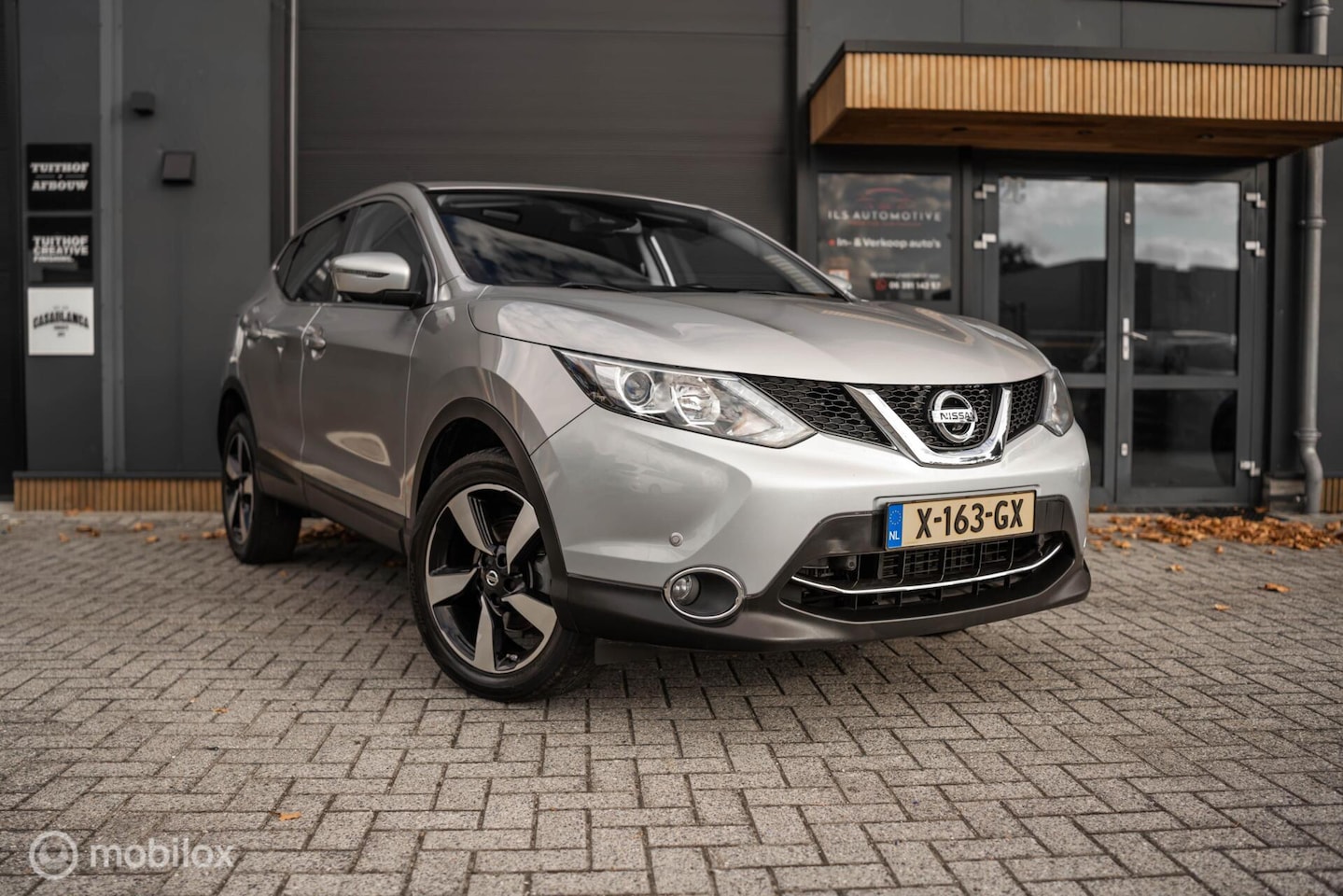 Nissan Qashqai - 1.6 163PK N-Connecta | Navi | Garantie | APK - AutoWereld.nl