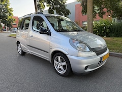 Toyota Yaris Verso - 1.3-16V VVT-i Sol AUTOMAAT AIRCO