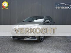 Toyota Yaris - 1.5 Hybrid Team D dealer onderh. / 1ste eigenaar / Camera / Keyless / 16'' LM velgen / LED