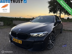 BMW 5-serie Touring - 530e xDrive | M Pakket | 360 Cam | 20''