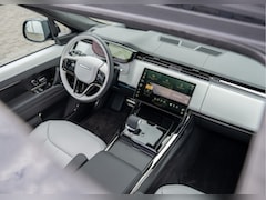 Land Rover Range Rover Sport - P550e Autobiography | Light Cloud interieur | Full Options | Trekhaak | 23" inch |