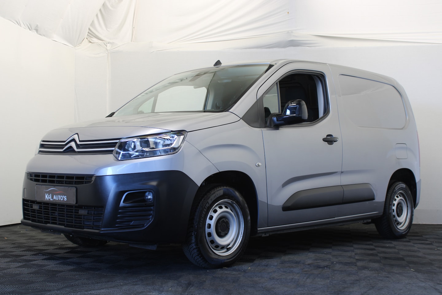 Citroën Berlingo - 1.2 PureTech Club 01-09 12:00 gesloten! - AutoWereld.nl