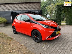 Toyota Aygo - 1.0 VVT-i x-cite-NAP-Airco-Camera-Bluetooth-5drs-LM Wielen