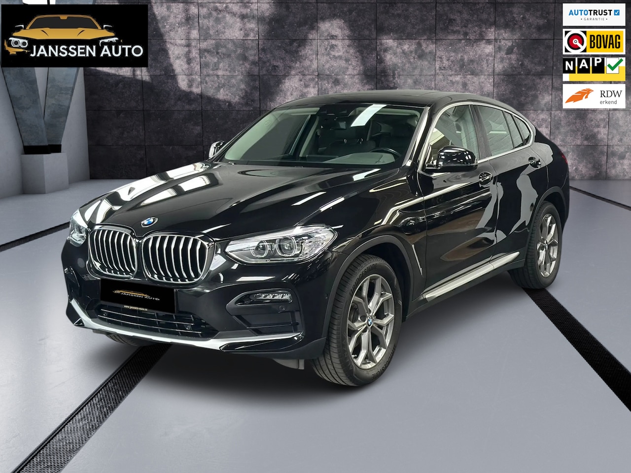 BMW X4 - XDrive20i High Executive Edition| Pano | 1/2 Leder | Digital Cockpit | Camera | Stoelverwa - AutoWereld.nl