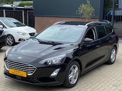 Ford Focus Wagon - 1.0 EcoBoost Titanium NAVI CRUISE LED PDC L.M. VELGEN APPLE CARPLAY