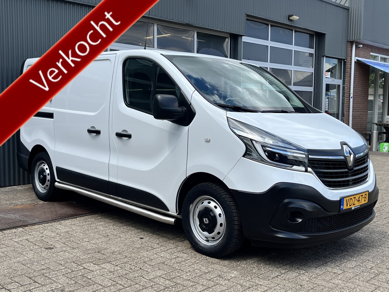 Renault Trafic - 1.6 dCi L1H1 2x Schuifdeur Kastinrichting Airco Cruise controle Kastinrichting 3-Persoons - AutoWereld.nl
