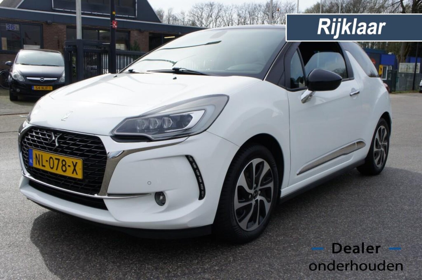 DS 3 - 1.2 PURETECH NAVI/CAM/CRUISE NIEUWE airbag en DISTRIBUTIE PERFECTE STAAT - AutoWereld.nl