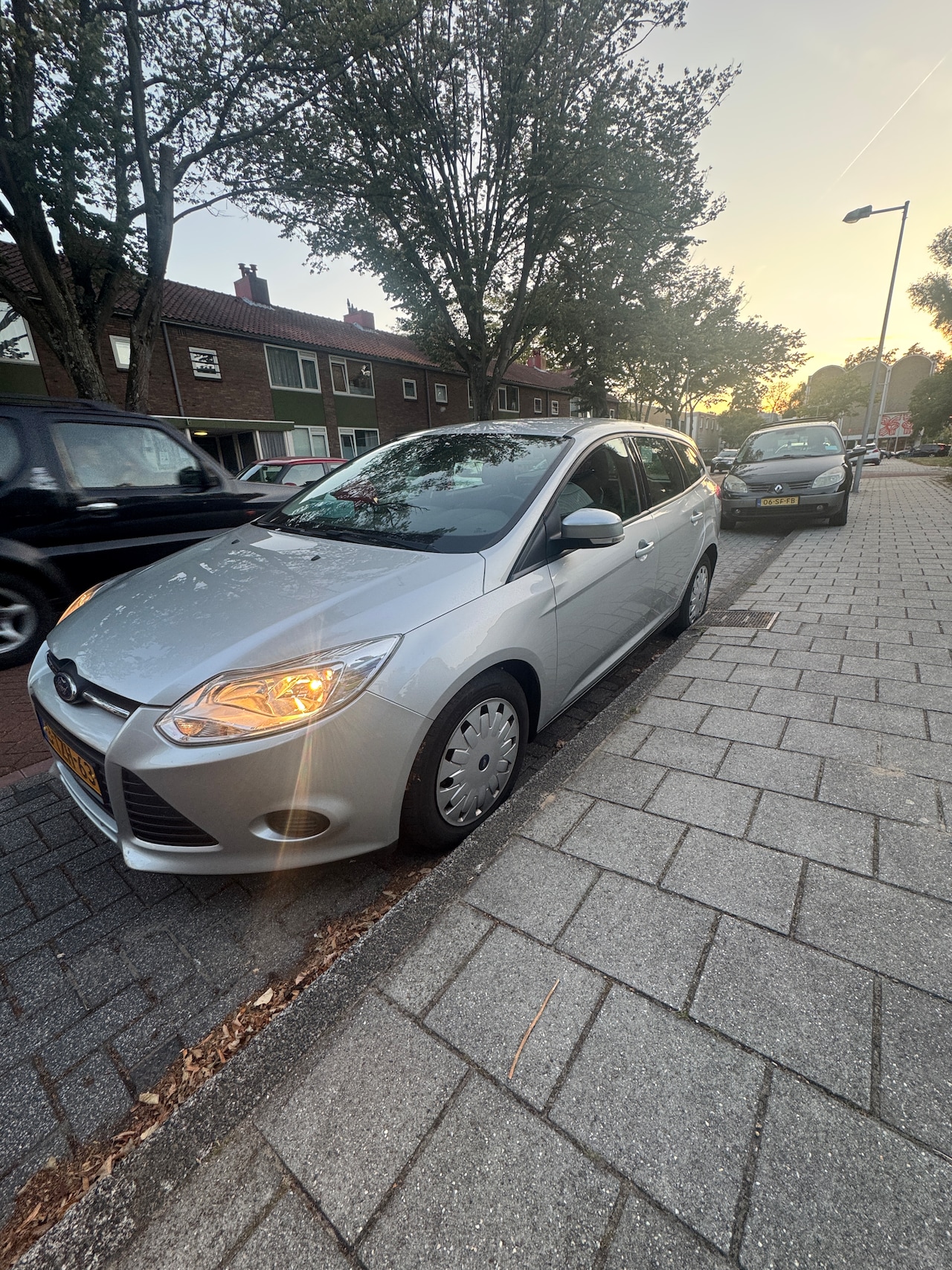Ford Focus Wagon - 1.6 TDCI Lease Trend - AutoWereld.nl