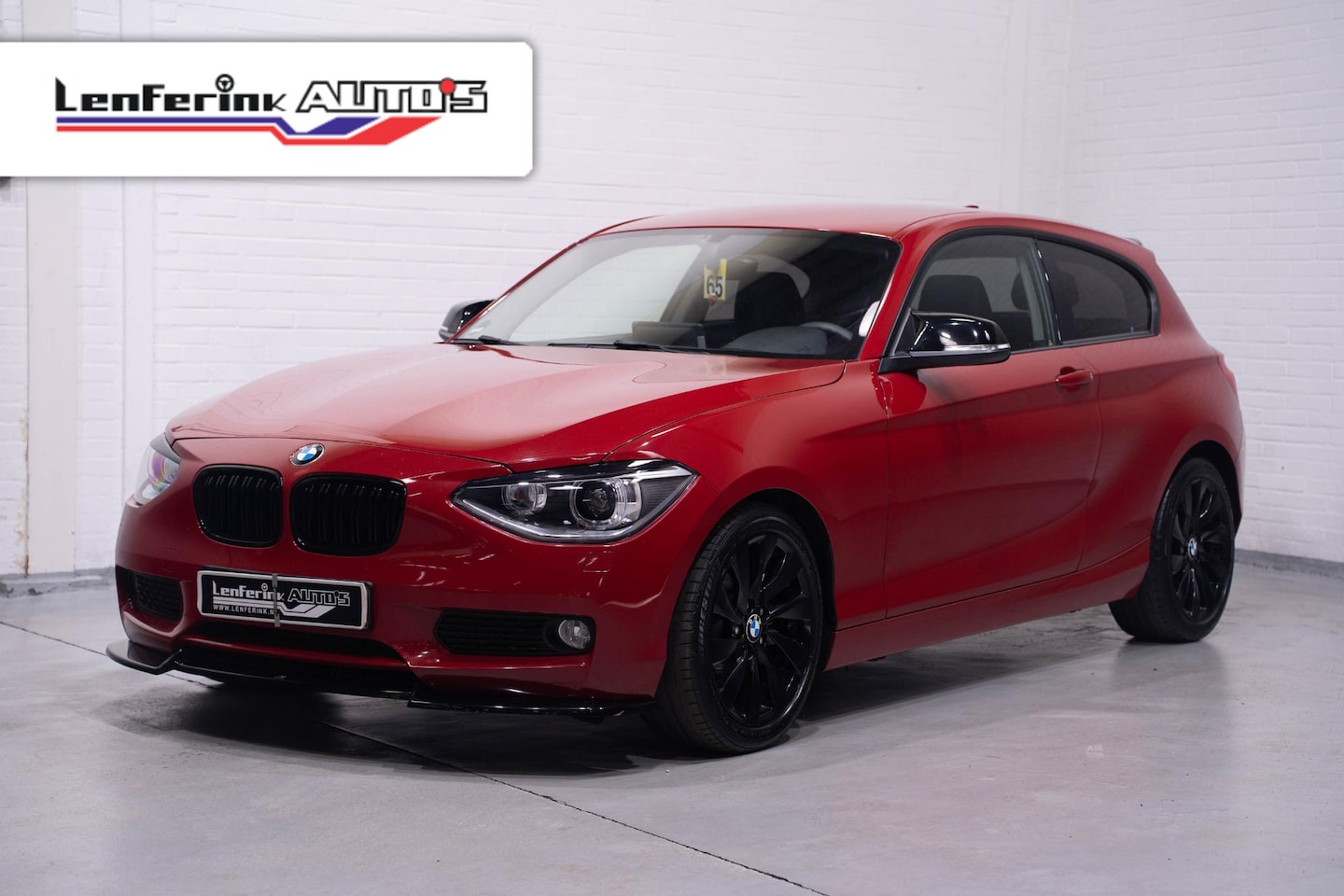 BMW 1-serie - 114i EDE Business+ Navi Leder 18 Inch Cruise - AutoWereld.nl