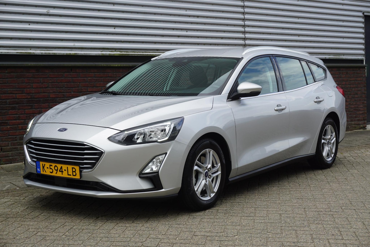 Ford Focus Wagon - 1.0 EcoB.125pk Hybrid Ed. Business/Comfortstoel/ Camera. - AutoWereld.nl