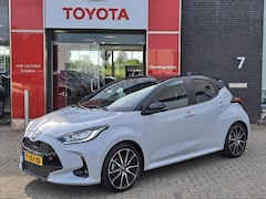Toyota Yaris - 1.5 Hybrid GR Sport TREKHAAK AFNEEMBAAR SPORTSTOELEN NAVIGATIE APPLE & ANDROID
