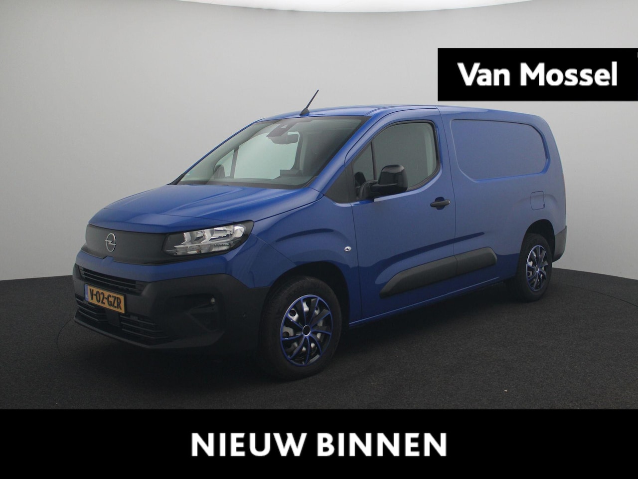 Opel Combo - 1.5 BlueHDi 130 S&S L2 | Stoelverwarming | Navigatie | Camera - AutoWereld.nl