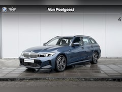 BMW 3-serie Touring - 330i xDrive M-Sport 18 Inch / Binnen & Buitenspiegel Automatisch Dimmend / Active Cruise C