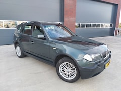 BMW X3 - 3.0d High Executive Automaat Leer Schuifdak Trekhaak APK 8-2026