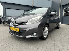 Toyota Yaris - 1.0 VVT-i Comfort Grijs, 5drs, airco