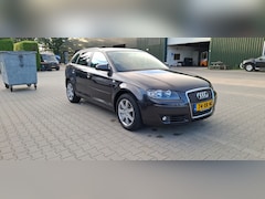 Audi A3 Sportback - 1.6 Attraction Pro Line Business