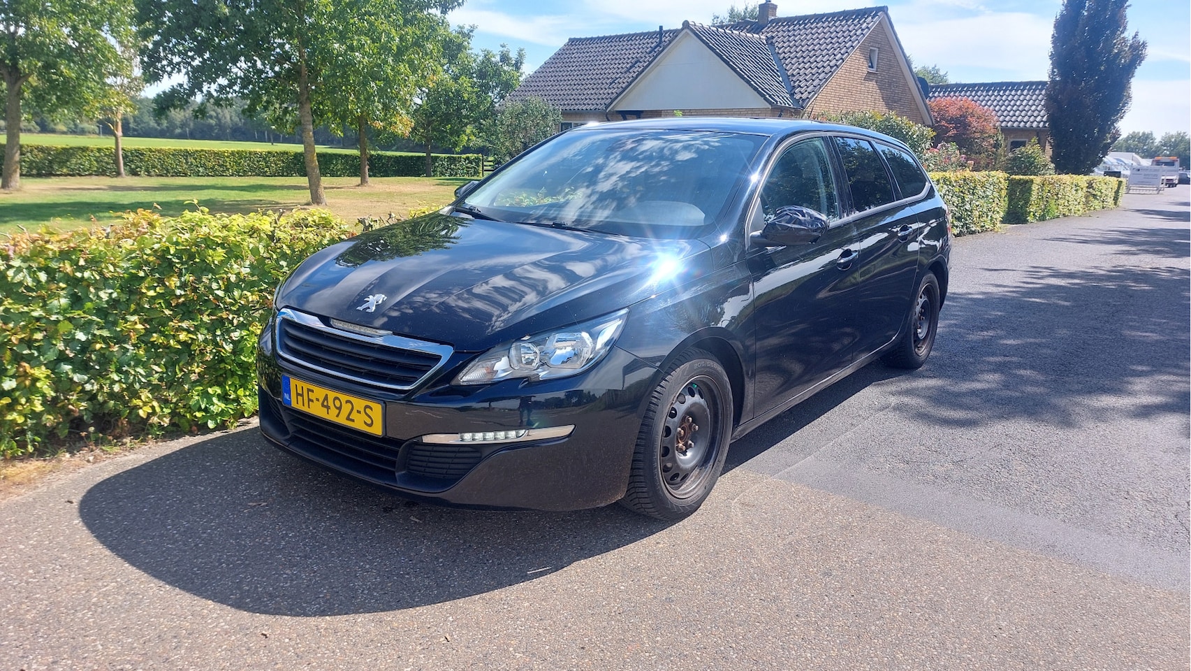 Peugeot 308 SW - 1.6 BlueHDI Blue Lease Pack CLIMA/NAVI BJ 2015 - AutoWereld.nl