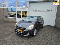Peugeot 208 - 1.2 VTi Envy navi clima pdc cv lm velgen cruise