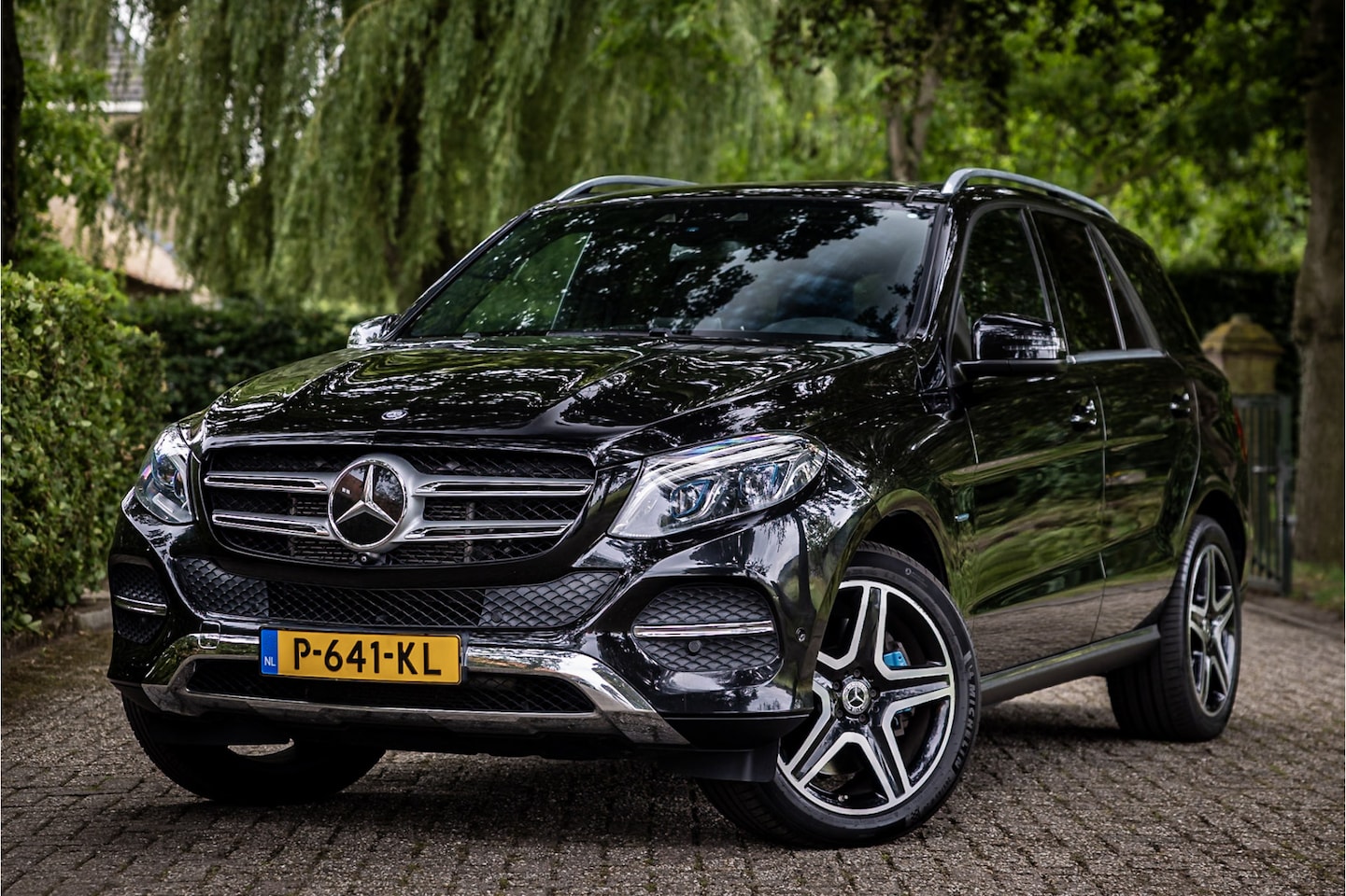 Mercedes-Benz GLE-Klasse - 500 e 4MATIC AMG Line Panorama Airmatic Harman Kardon 360 Camera - AutoWereld.nl
