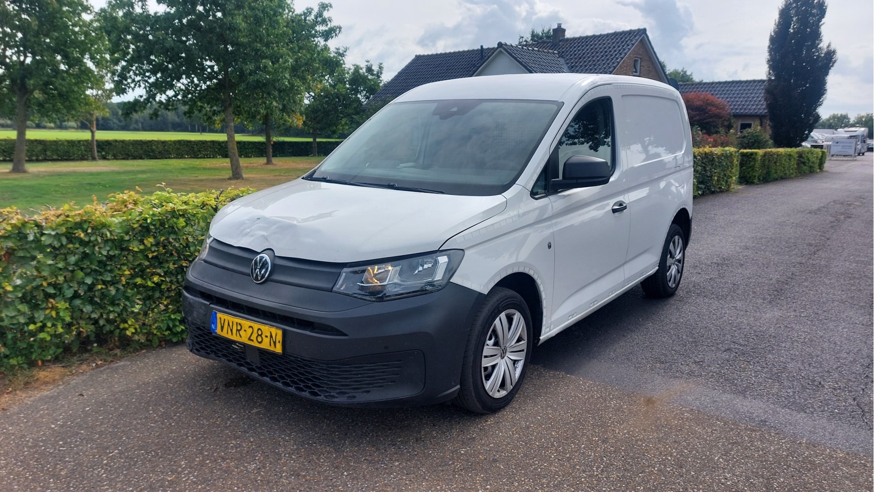 Volkswagen Caddy Cargo - 2.0 TDI Comfort AIRCO/NAVI BJ 2022 - AutoWereld.nl