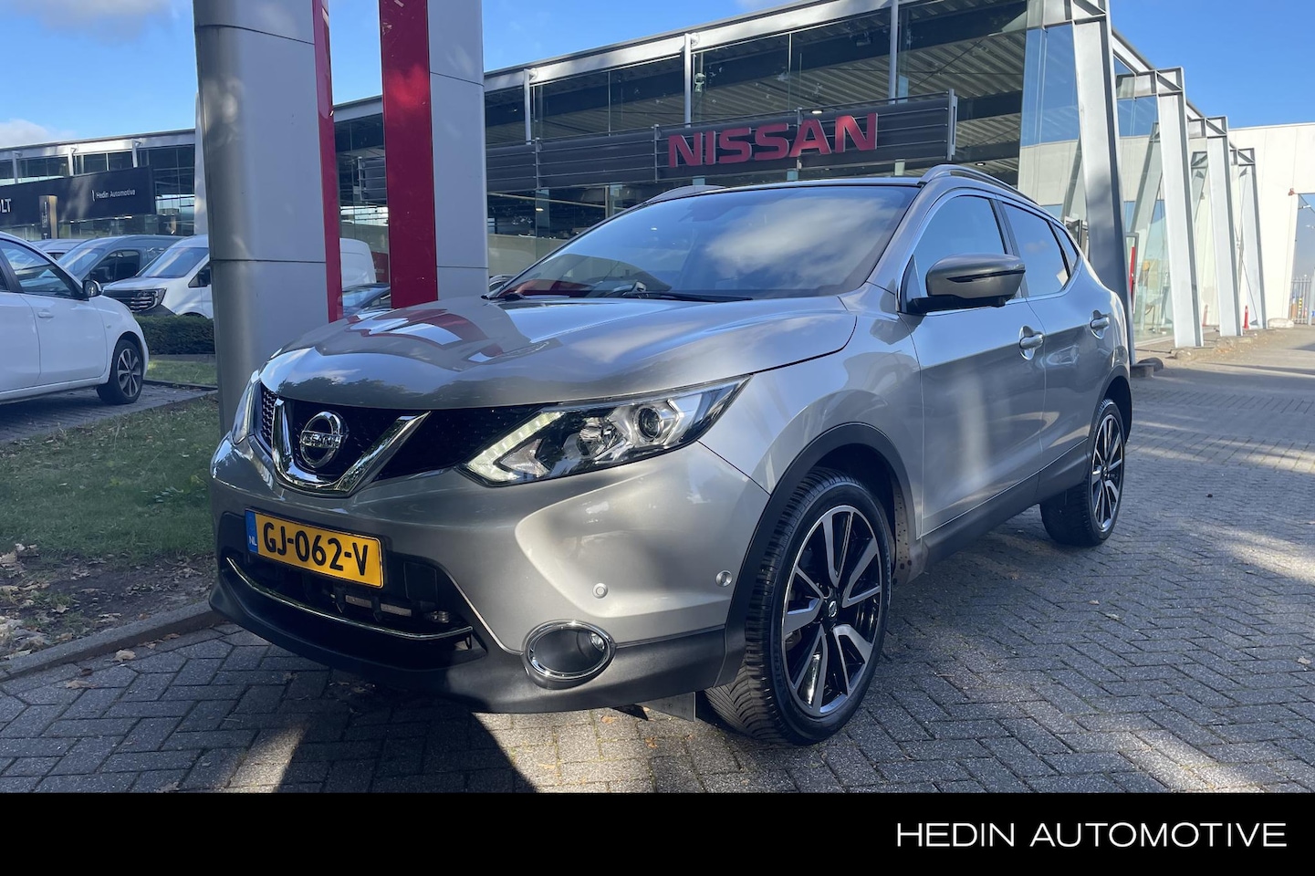 Nissan Qashqai - 1.2 Tekna AUTOMAAT | 360 CAMERA | KEYLESS | STOELVERWARMING | LEER | - AutoWereld.nl