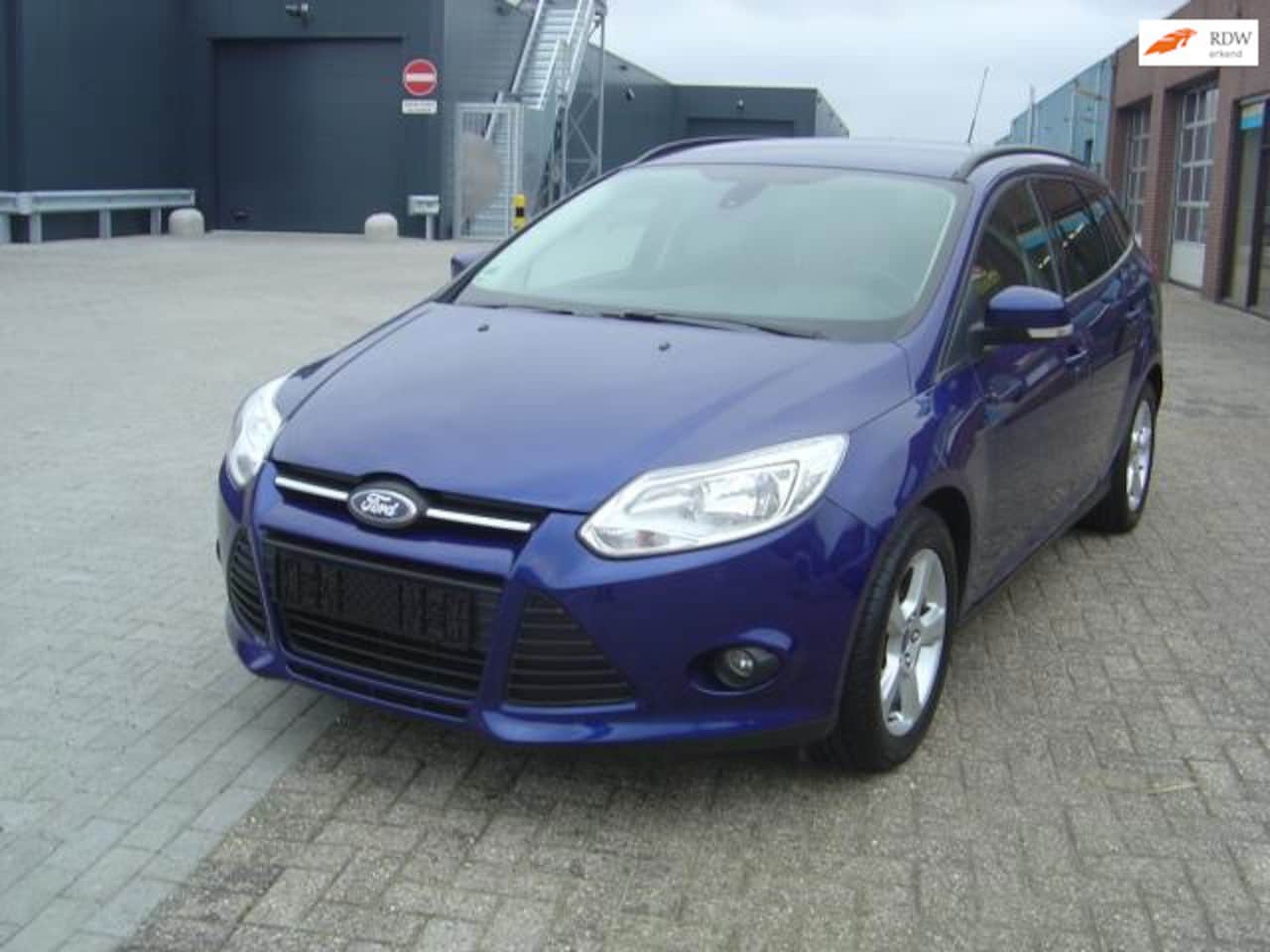 Ford Focus Wagon - 1.0 EcoBoost Edition Plus 1.0 EcoBoost Edition Plus - AutoWereld.nl