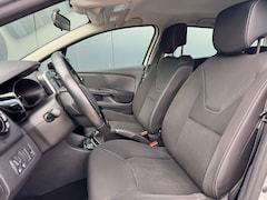 Renault Clio Estate - 0.9 TCe Expression * Navigatie * Bluetooth * Airco