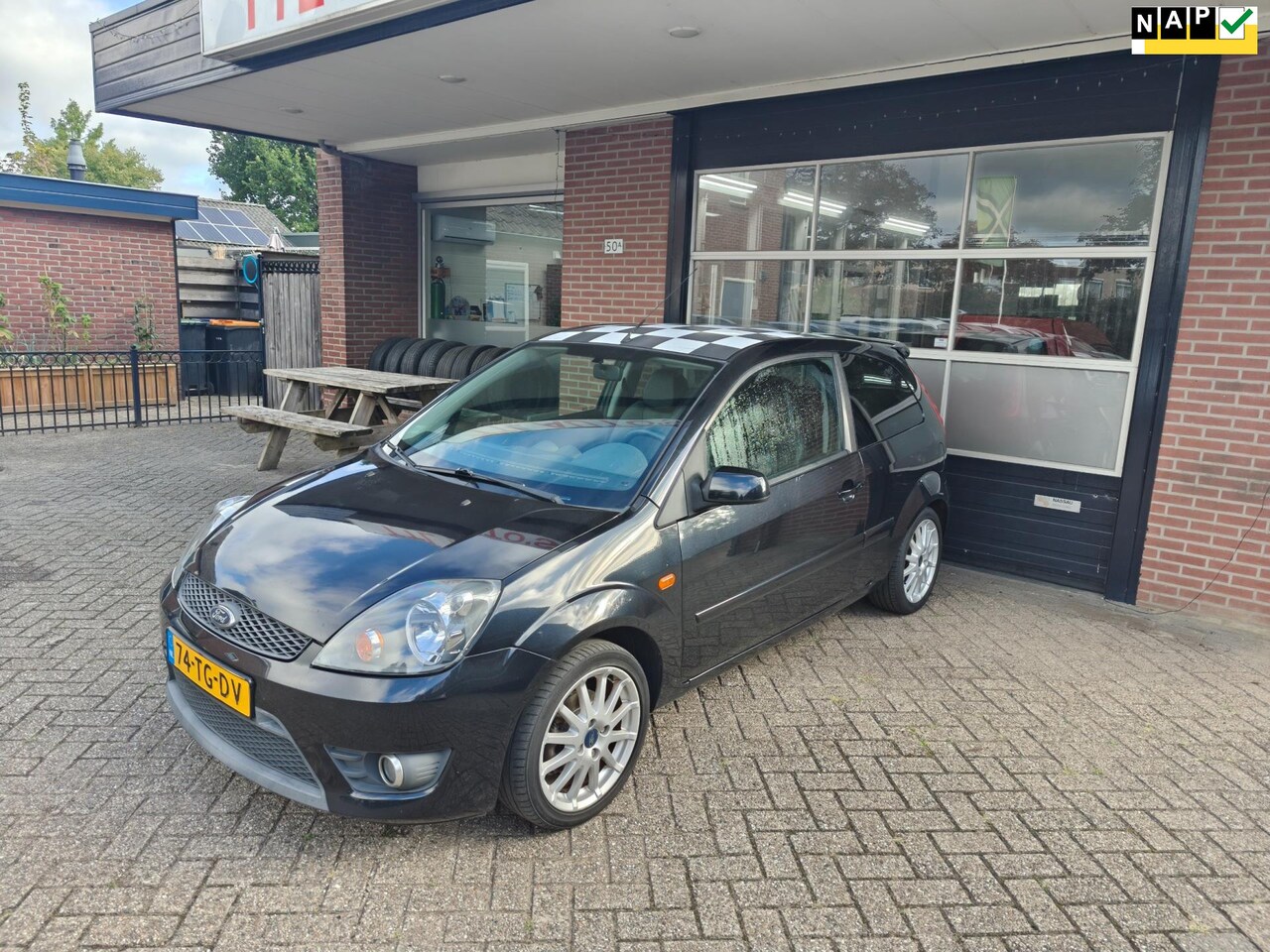 Ford Fiesta - 1.6-16V Ultimate Edition 1.6-16V Ultimate Edition, Airco, Leer, 128/250, NAP - AutoWereld.nl