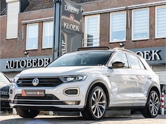Volkswagen T-Roc - 1.5 TSI Sport Business R-Line PANO 19 INCH DODEHOEK LED CAMERA BEATS AUDIO VIRTUAL BOMVOL