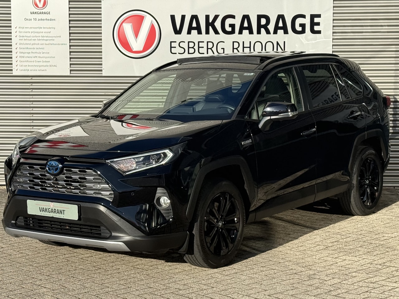 Toyota RAV4 - 2.5 Hybrid AWD Executive 4X4,PANO,NAV/CAM,JBL - AutoWereld.nl