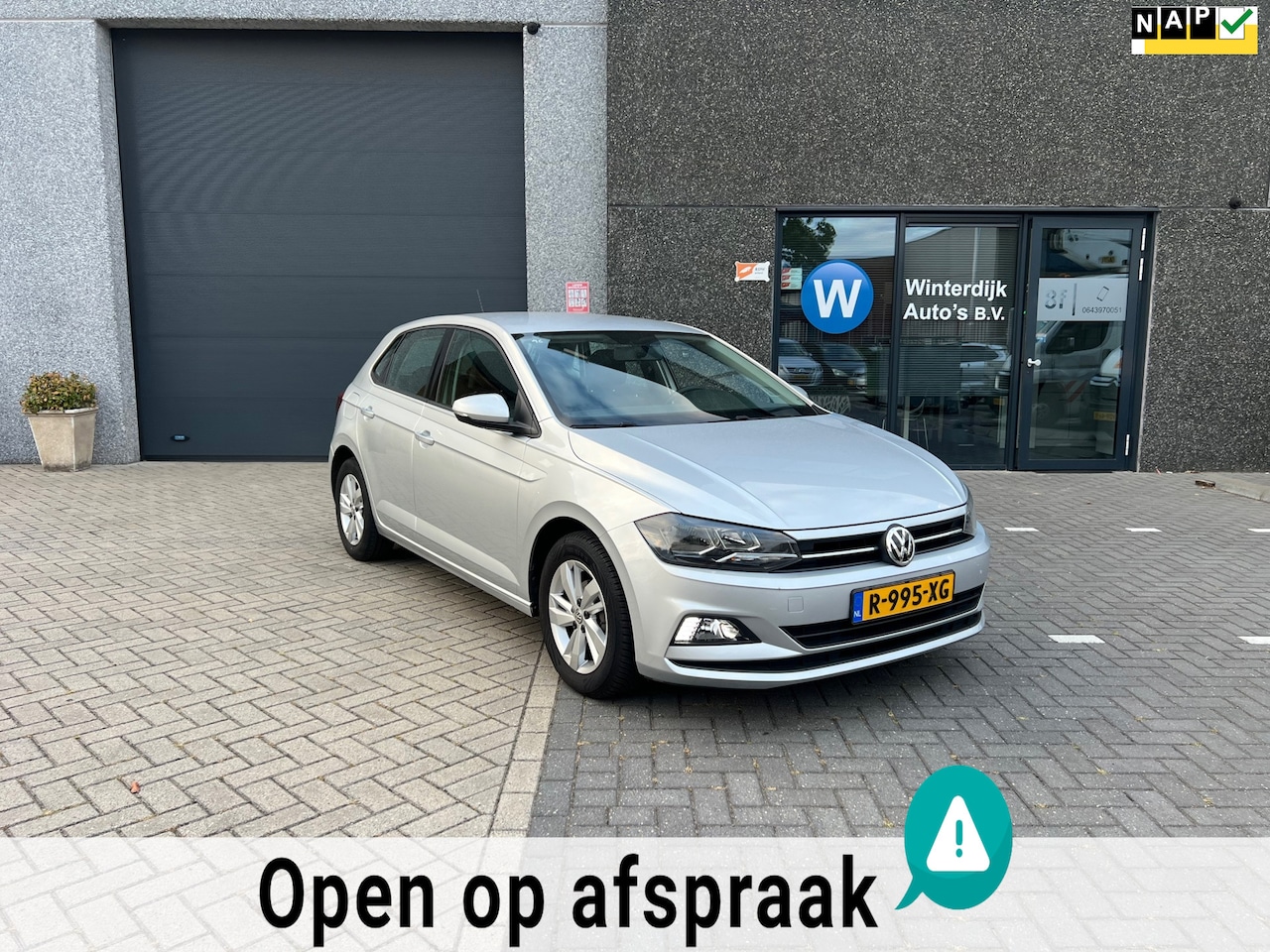 Volkswagen Polo - 1.0 Carplay / Airco/ Achteruitruicamera - AutoWereld.nl