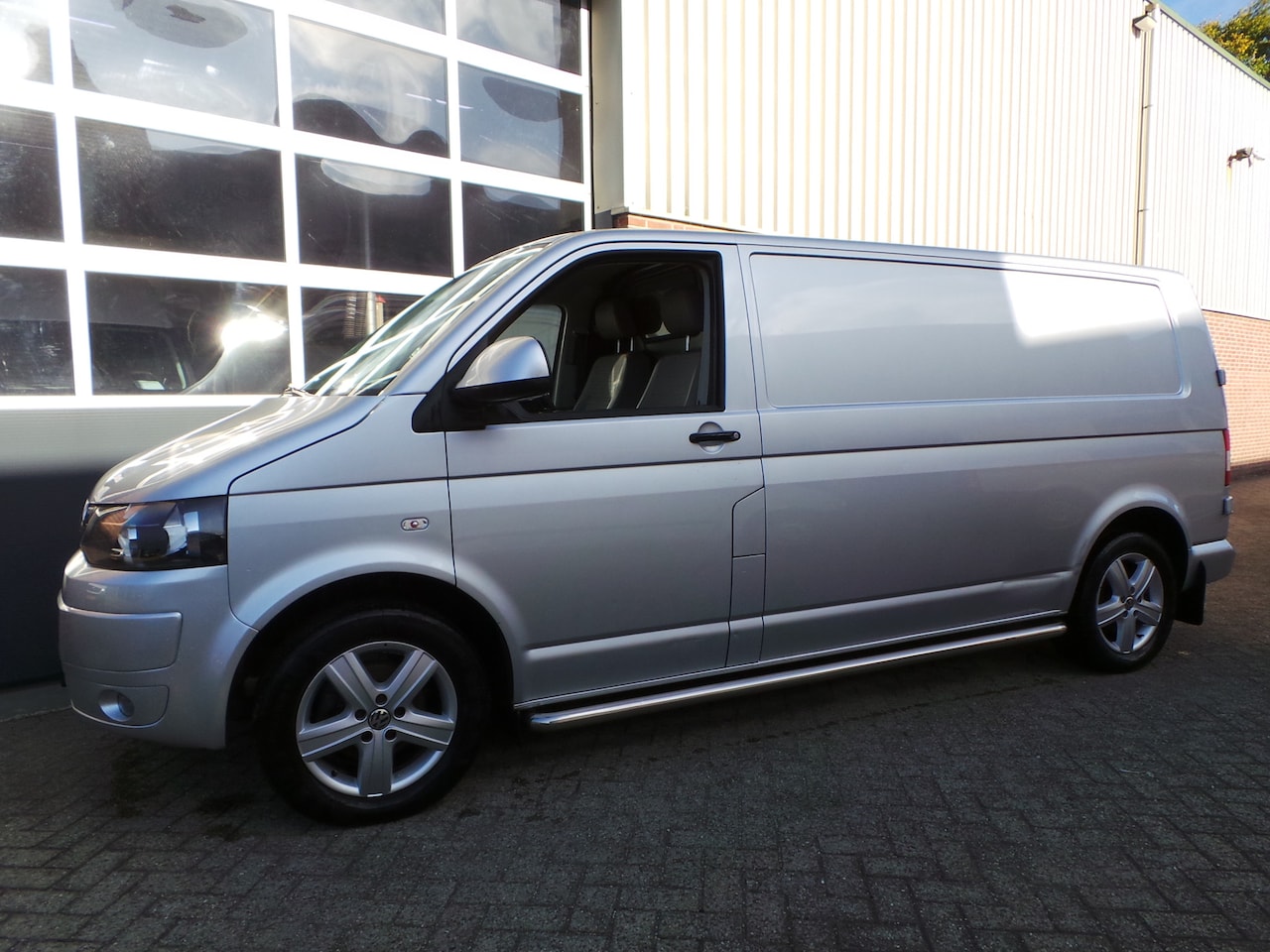 Volkswagen Transporter - 2.0 TDI L2H1 141pk Airco,Cruise,Pdc,Lmv - AutoWereld.nl