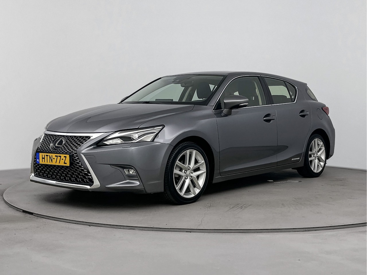 Lexus CT 200h - Luxury Line Limited | Cruise Control Adaptief | Navigatie | Parkeercamera | - AutoWereld.nl