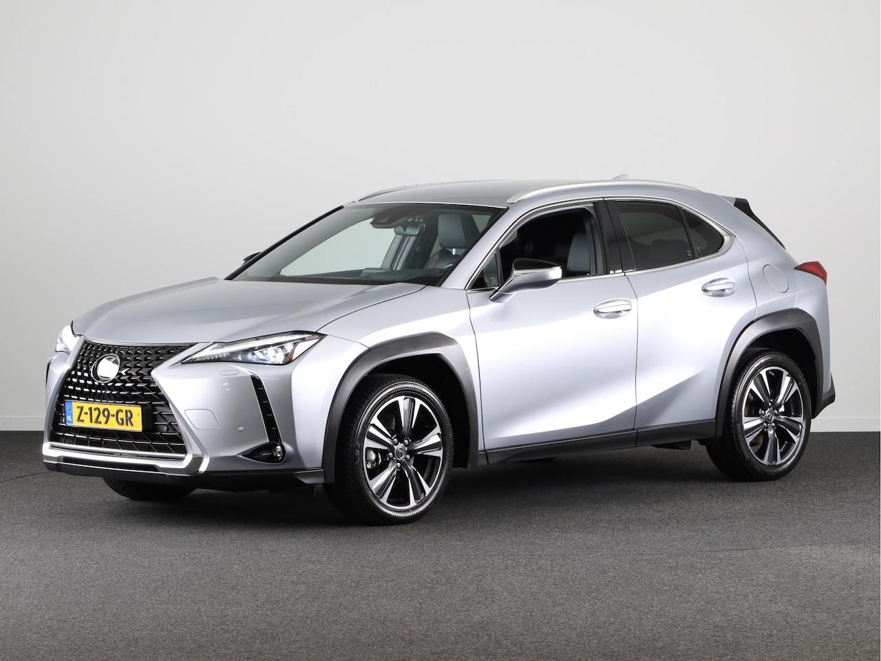 Lexus UX - 250h Luxury Line *DEMO* | Head up Display | Stoelverwarming | - AutoWereld.nl