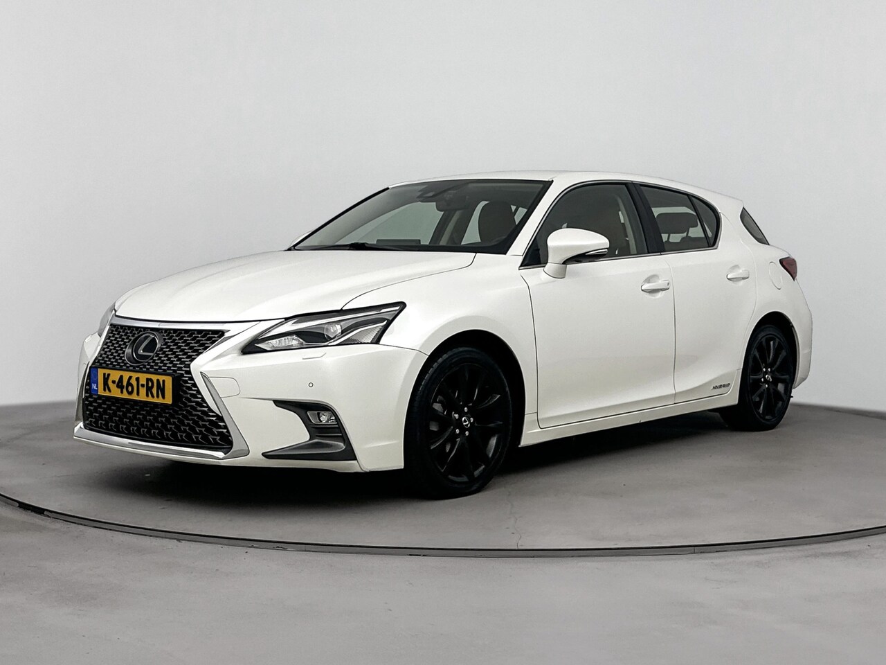 Lexus CT 200h - Business Line Pro | Trekhaak | Lederen bekleding | Stoelverwarming | Cruise Control Adapti - AutoWereld.nl