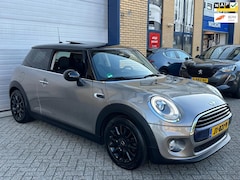 MINI Cooper - 1.5 Pepper Business, panoramadak, schuifkanteldak, airco, lichtmetaal, pdc, navigatie, nap