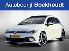 Volkswagen Golf - 1.5 TSI Style | Pano | Head-Up | Camera