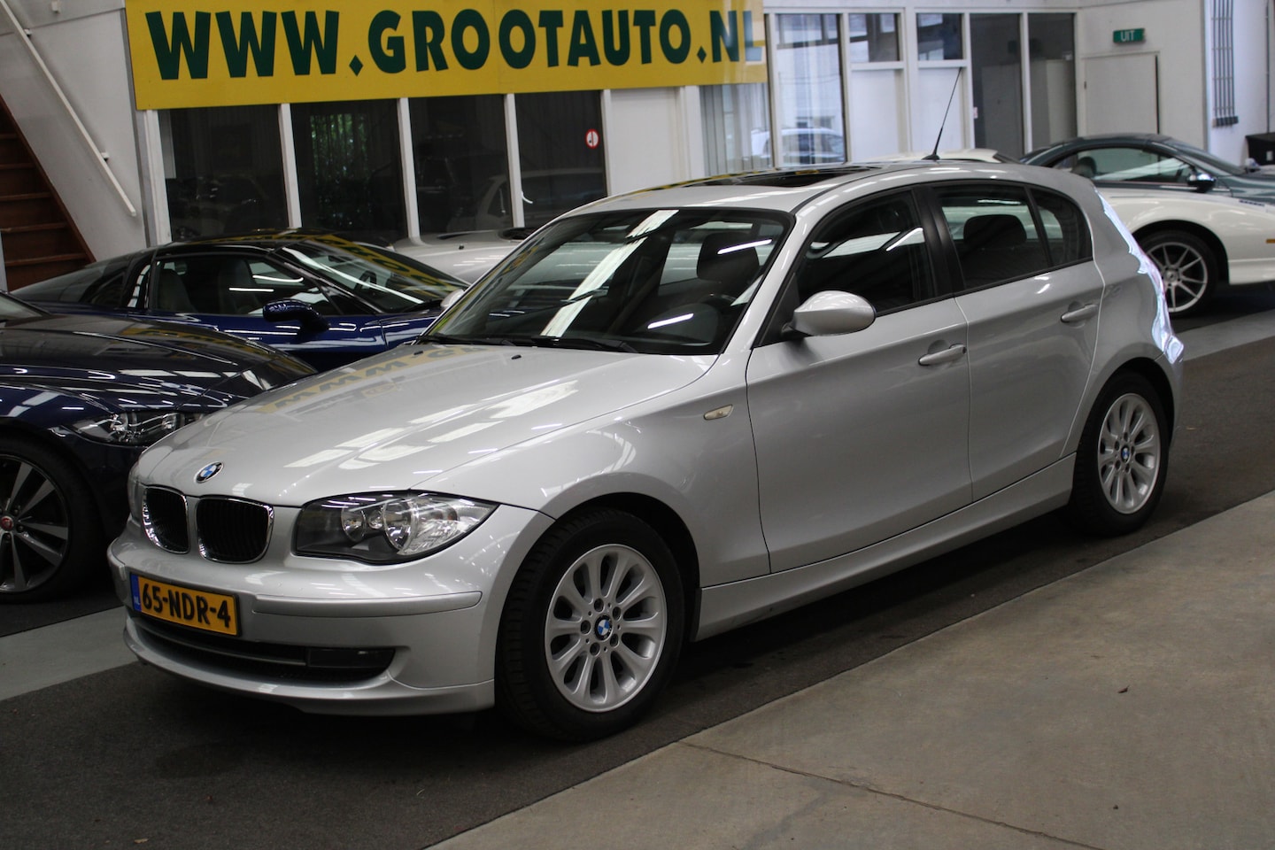 BMW 1-serie - 118i Automaat Airco, Isofix, Stuurbekrachtiging - AutoWereld.nl