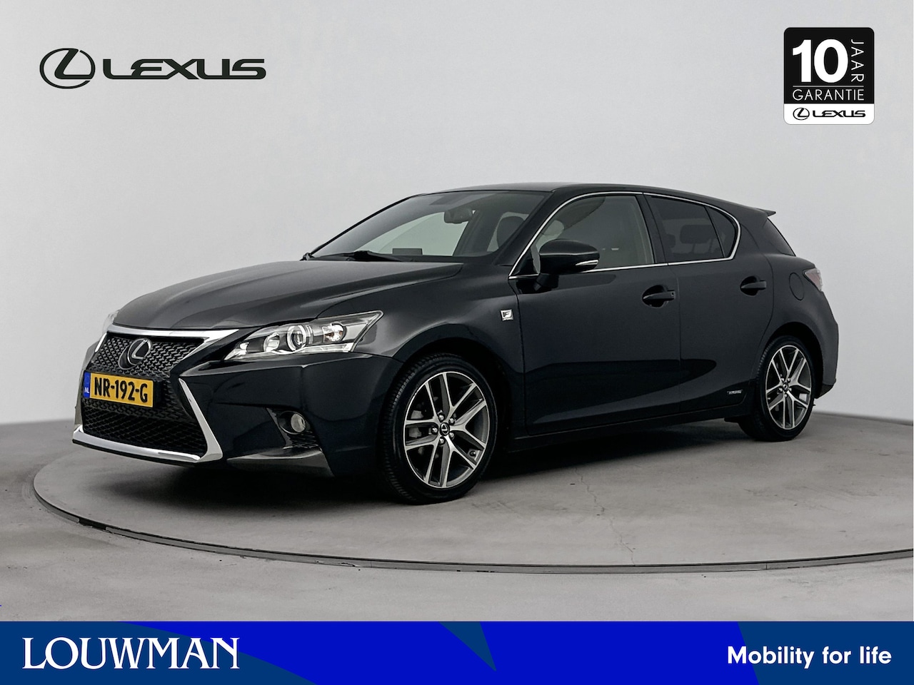 Lexus CT 200h - F Sport Line Inruil Jermano - AutoWereld.nl